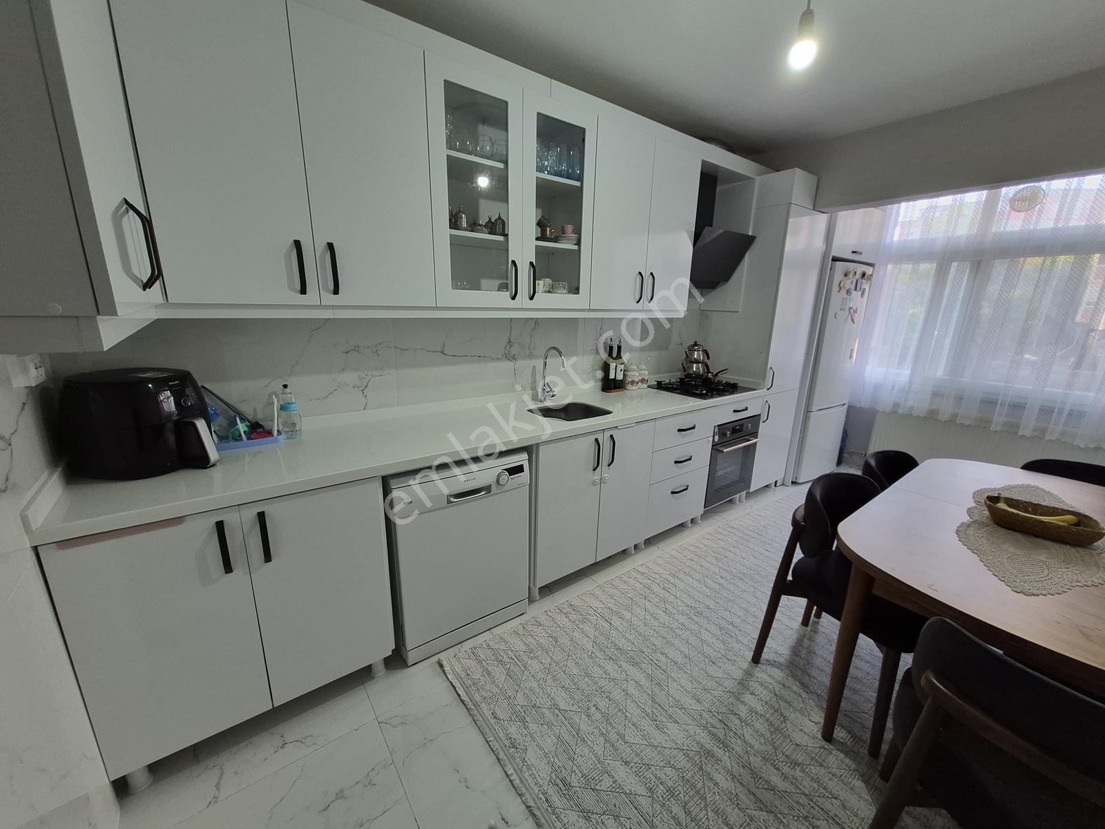 Papatya Emlak,tan M.akif Mah Satılık 115 M2 1.kat Bakımlı Daire - Görsel 9