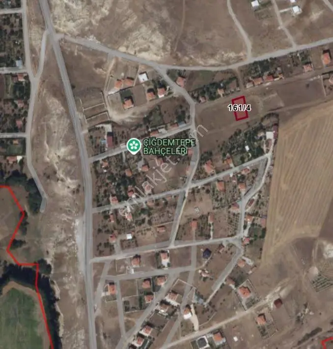 Sarmaşa Köyünde İmarlı Arsa