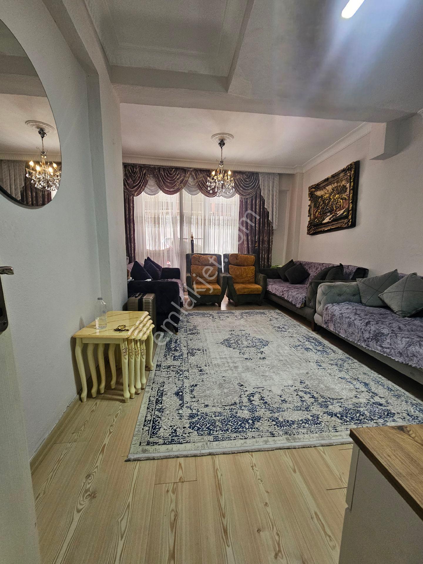 🏡 Küçükçekmece Halkalı Mehmet Akif Ersoy Mahallesi'nde Fırsat Daire!