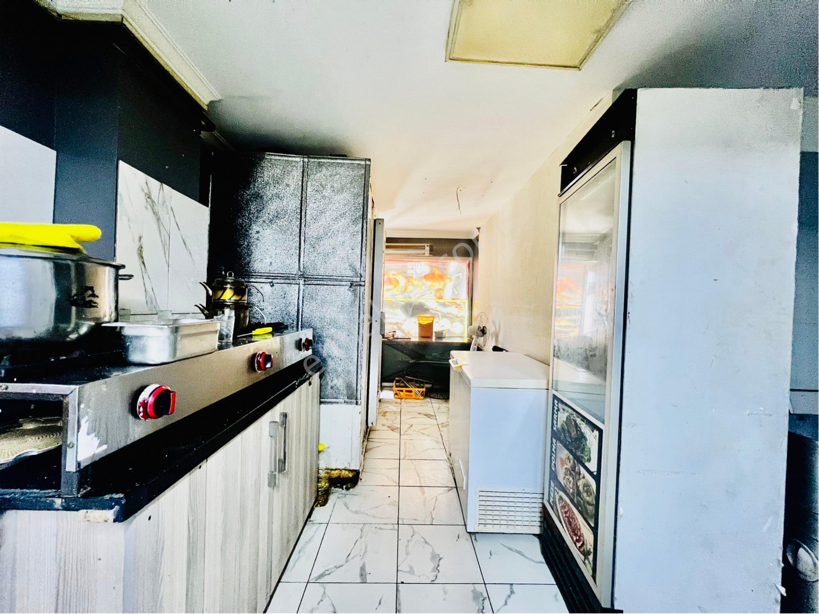 Üsküdar'ın En İşlek Noktalarından Birinde Devren Kiralık İş Yeri! - Görsel 14