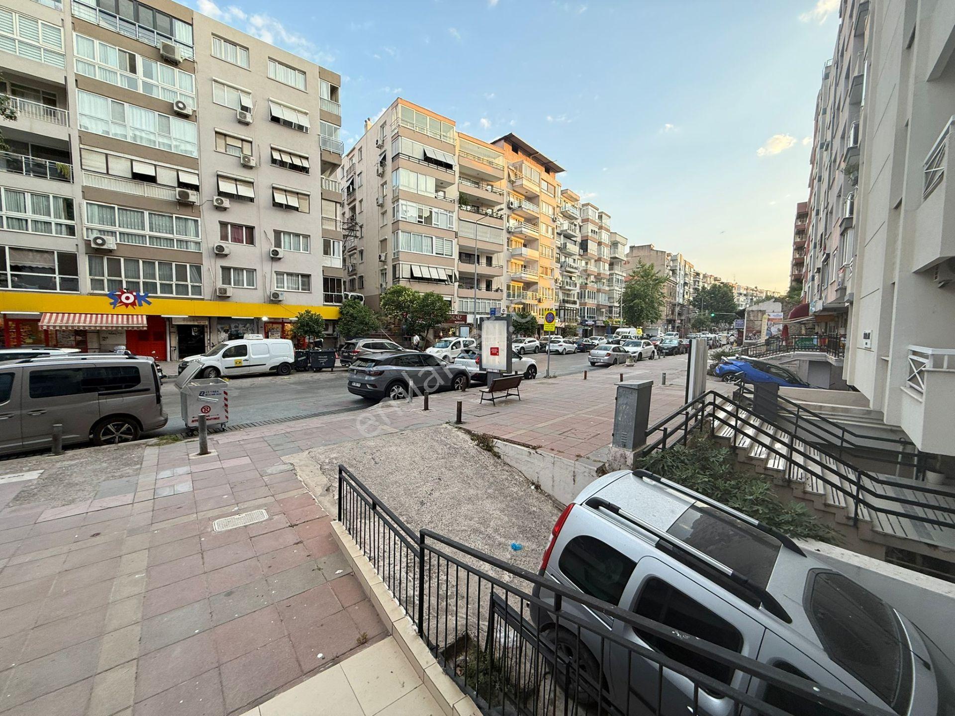 Mithatpaşa Caddesinde Satılık Dükkan Mağaza - Görsel 9