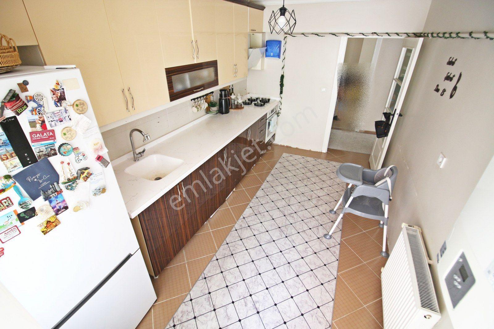 Gamze Emlak'tan Alsancak'ta Ara Kat^full Yapılı^135m² Kilerli! - Görsel 5