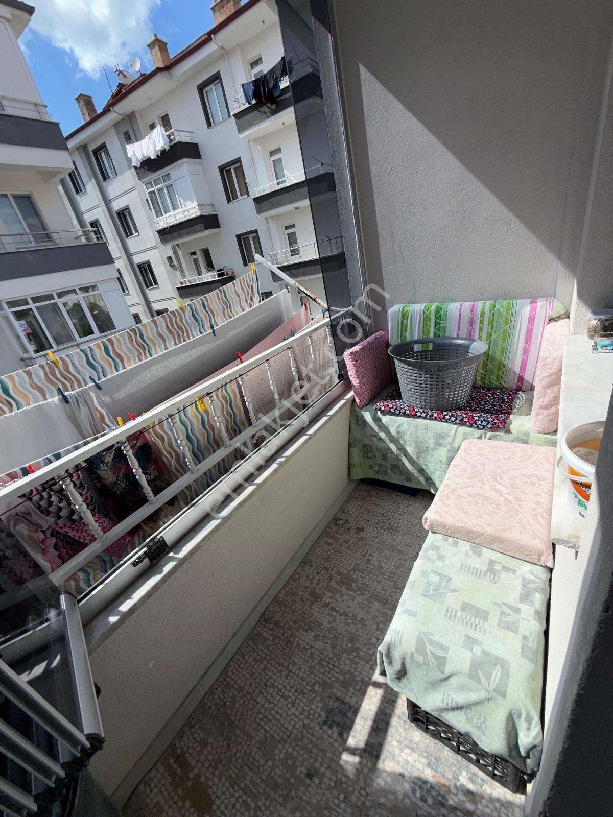 Çatalhavuz Sokaklarda Adliye Arkası Satılık Geniş Ve Yapılı 2+1 Daire - Görsel 8