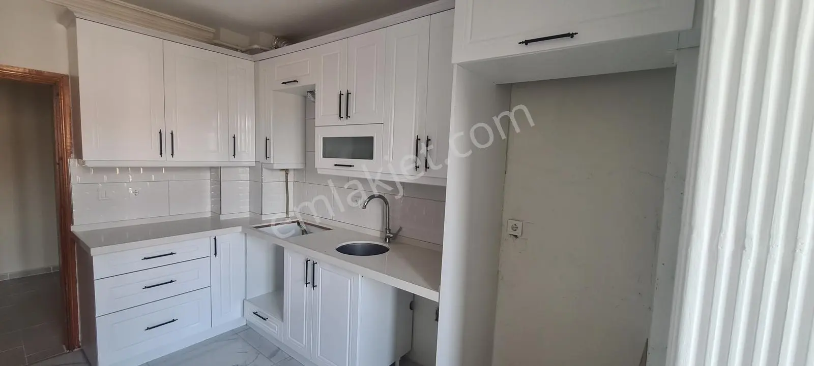 İnegöl Alanyurt Ta Kiralık Site İçi Ara Kat 3+1 Daire - Görsel 2