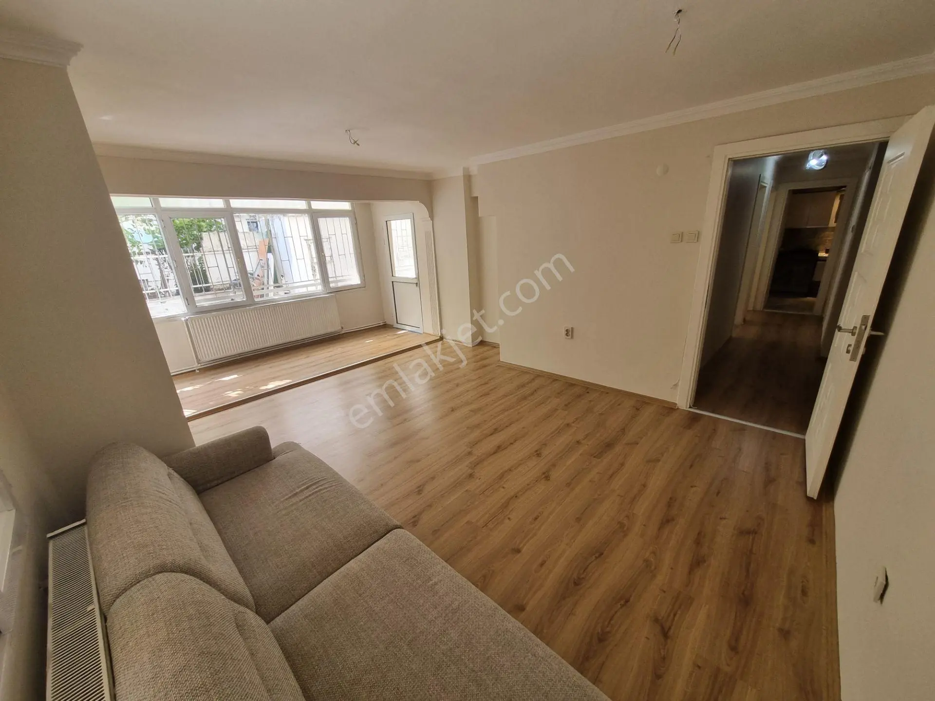 Bostanlı Hüseyin Yurttaş Sokağı'nda Bakımlı Kiralık 2+1 Daire - Görsel 5
