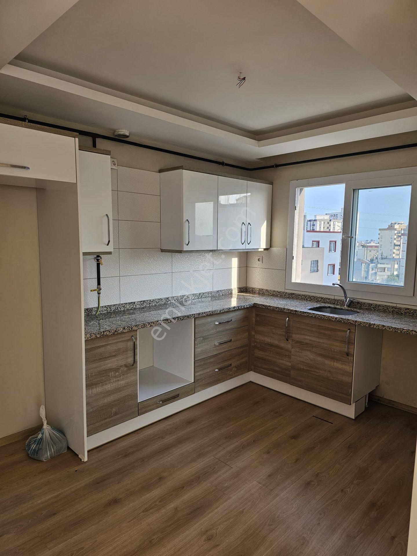 Adana Sarıçamda Gültepede Bulvara Yakın Btü Ünüversite Çivarında 2+1 Kiralık Fırsat Daire