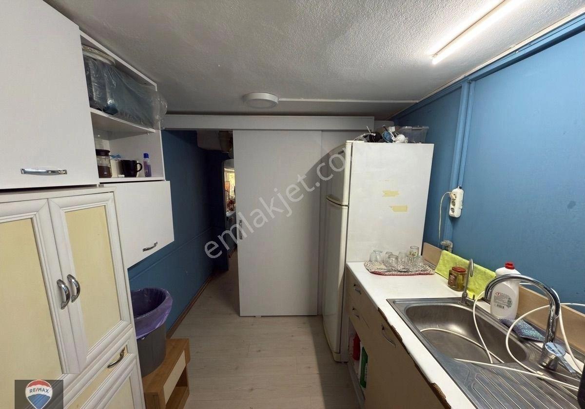 Kuşadası Garaj Arkasında Köşe Konumlu | 80 M² Asma Katlı Ticari Dükkan | İskanlı - Görsel 22
