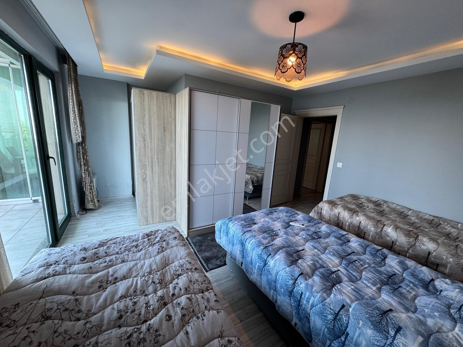 Trabzon Akçaabat'ta Satılık Eşyalı Yalı Dairesi - Görsel 12
