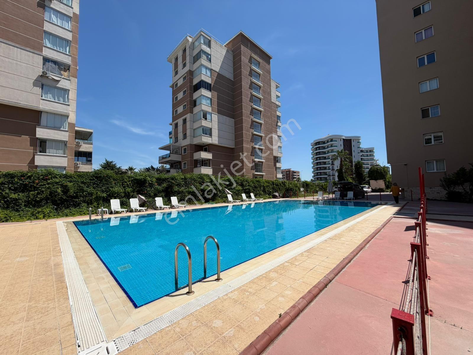 Güzelyurt Mah.havuzlu Güvenlikli Aradığınız 1+1 Satılık