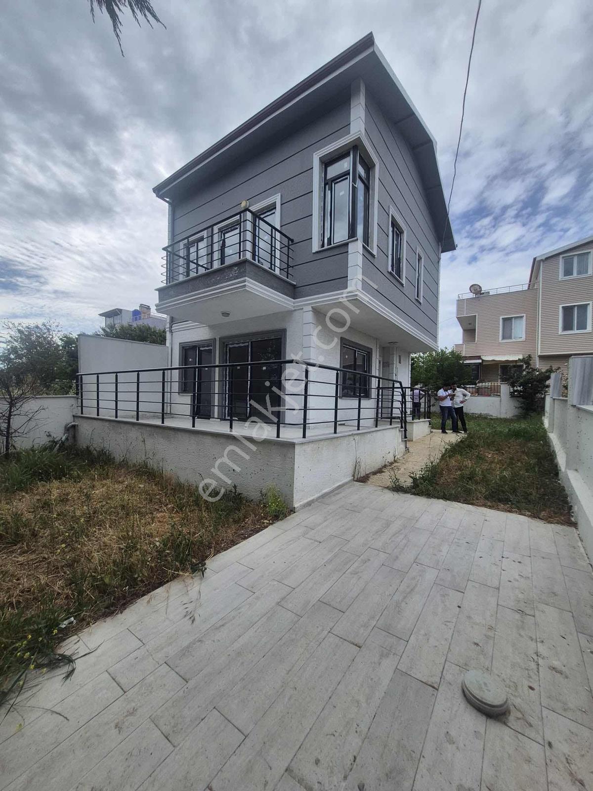 Tekirdağ'da Denize 750 M Araç Takasına Uygun Sıfır Yazlık Villa - Görsel 10