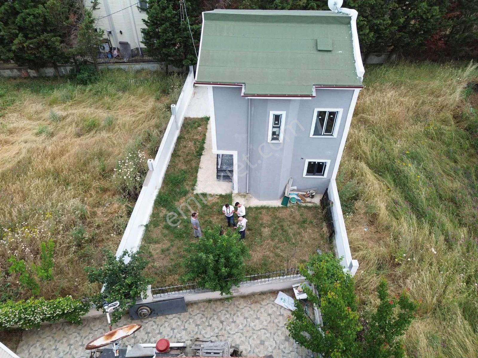 Tekirdağ'da Denize 750 M Araç Takasına Uygun Sıfır Yazlık Villa - Görsel 12