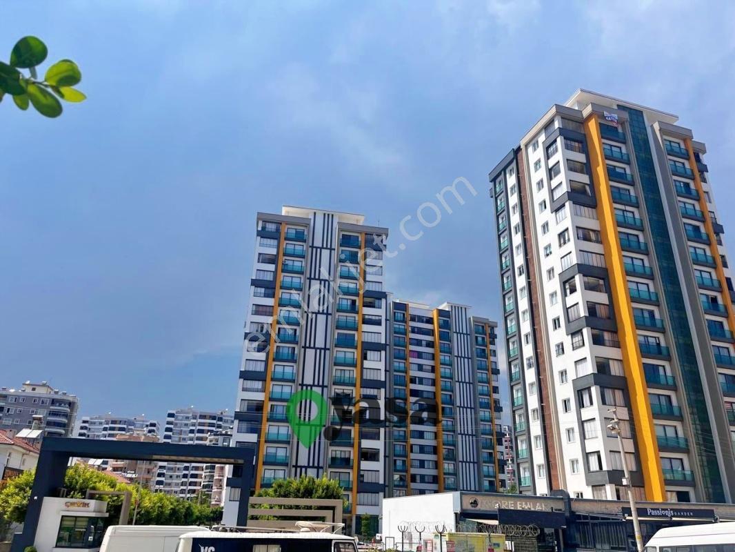 Yaşa Gyd - Çevik Vita Court'da Eşyalı 4+1 Satılık Daire