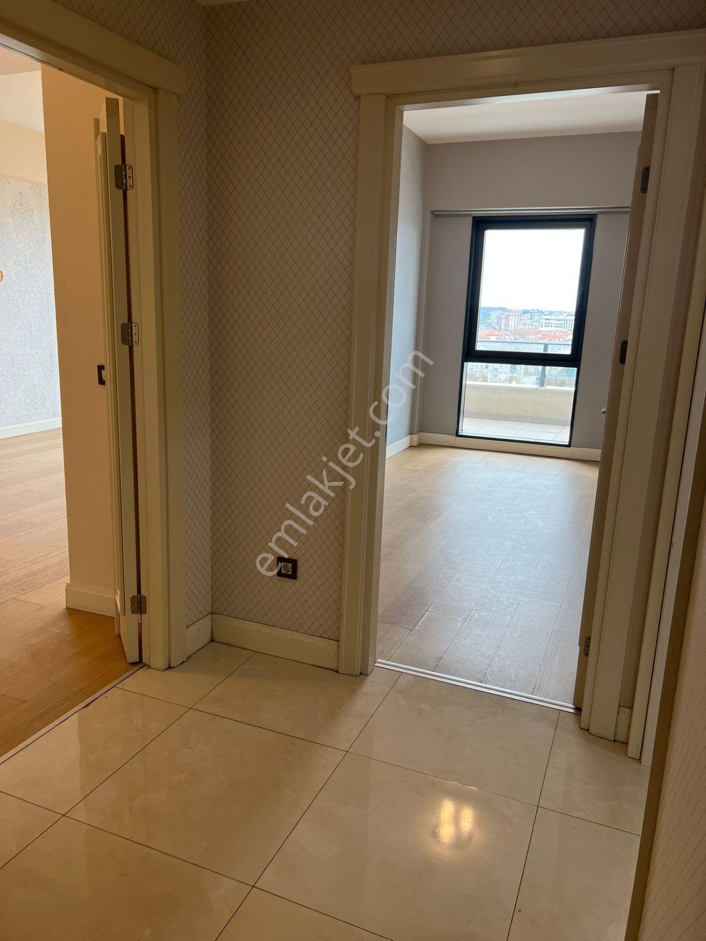 Kiptaş Venezia Mega Kiralık Boş Teraslı 2+1 Hemen Sunum Daire - Görsel 4