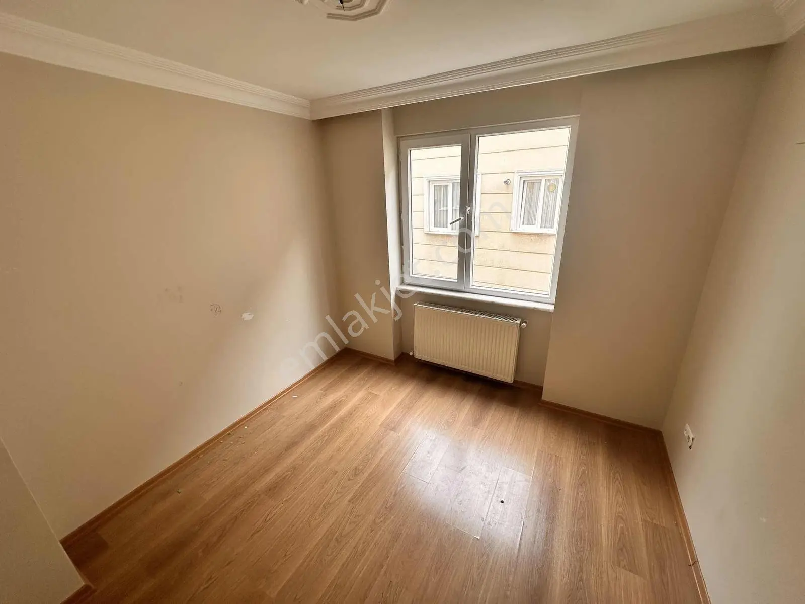 İstiklal Mah. Kiralık 2+1 Ara Kat Daire 42.000 Tl - Görsel 3