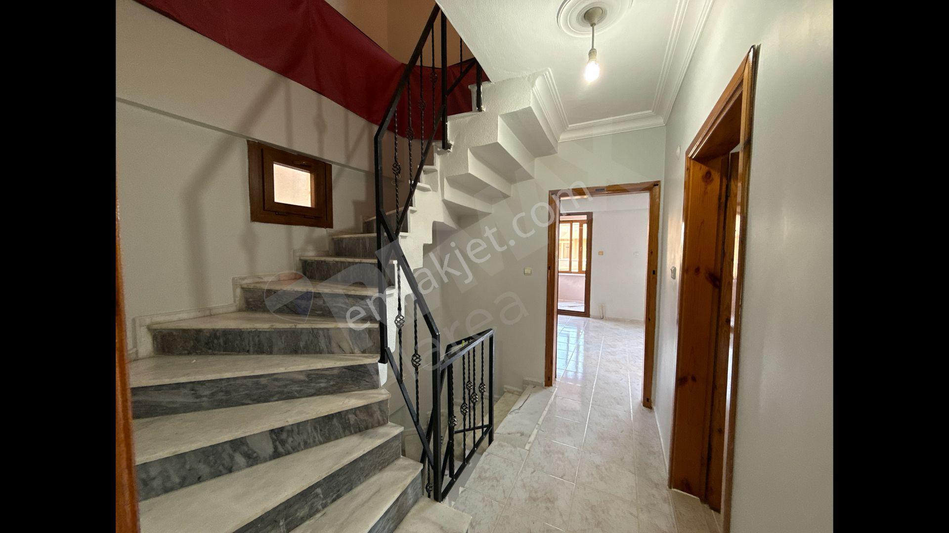 Edremit Narlı'da Deniz Manzaralı 3+1 Tirplex Villa - Görsel 27