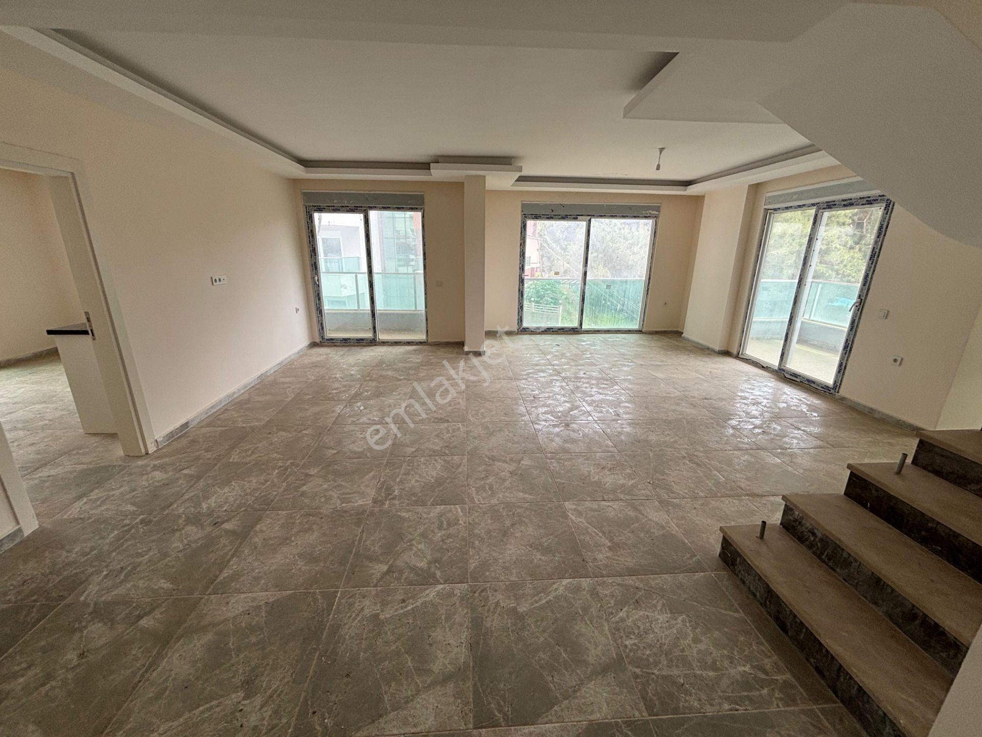 Alanya Kargıcak Secret Paradıse Sitesinde Kiralık Deniz Manzaralı 4+1 Ayrı Mutfak Dubleks Daire