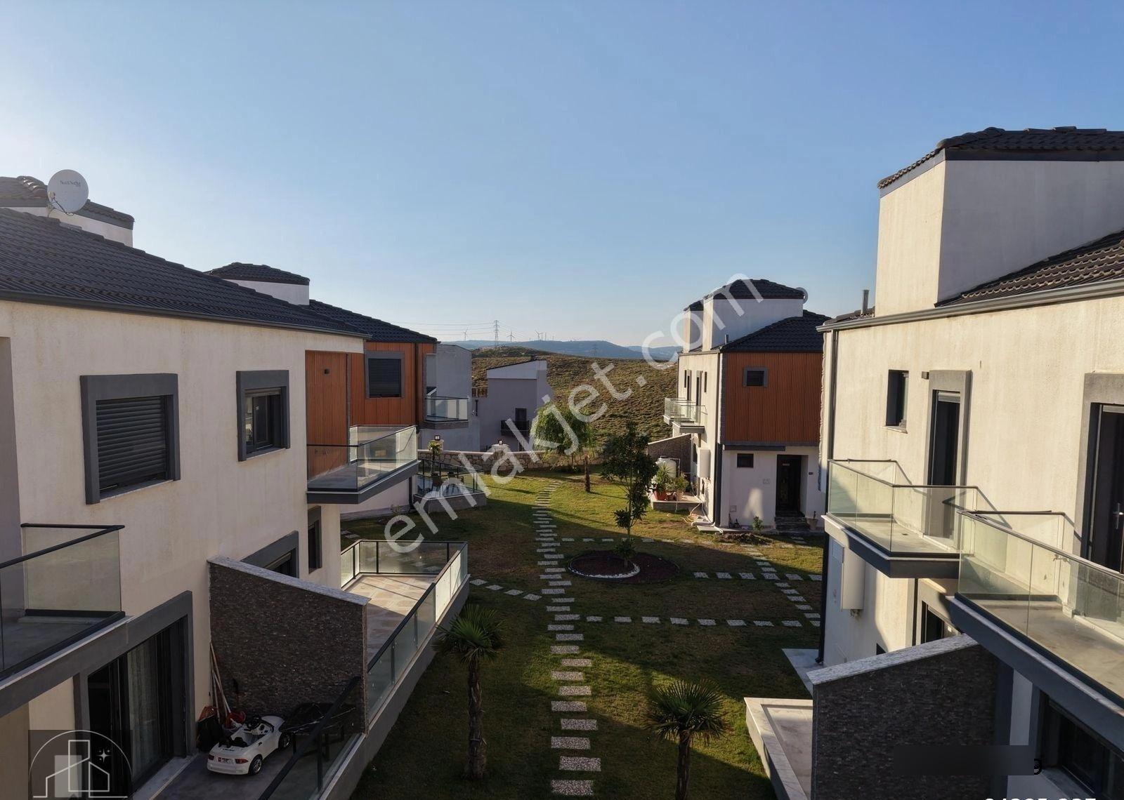 İzmir Seferihisar Düzce'de Havuzlu Site İçerisinde Satılık 3+1 - Görsel 14