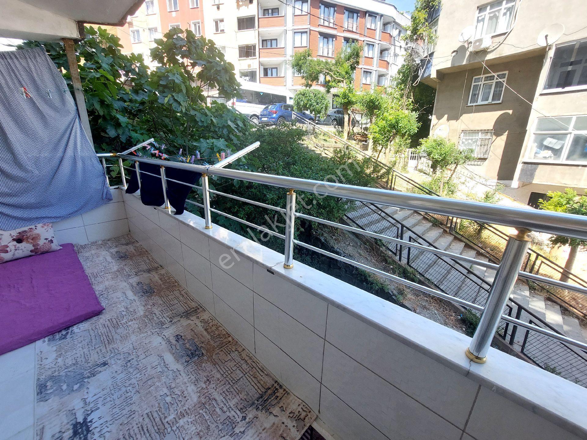 Gaziosmanpaşa Küçükköy Yeni Mah Acil Satılık Yüksek Giriş Kat Balkonlu Toprak Tapulu 2+1 95 - Görsel 17