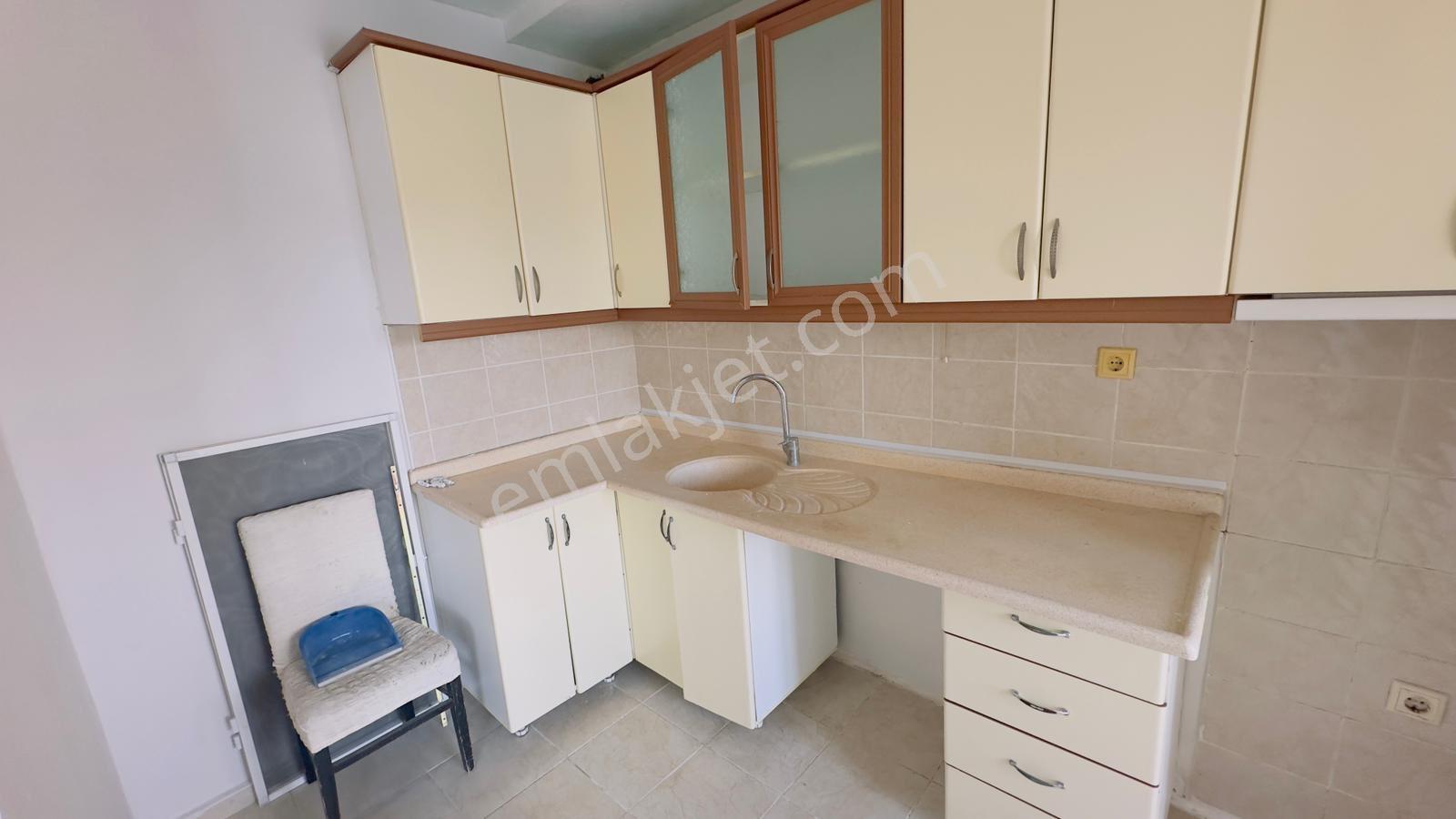 Kc Emlaktan Kiralık Ara Kat Daire - Görsel 11