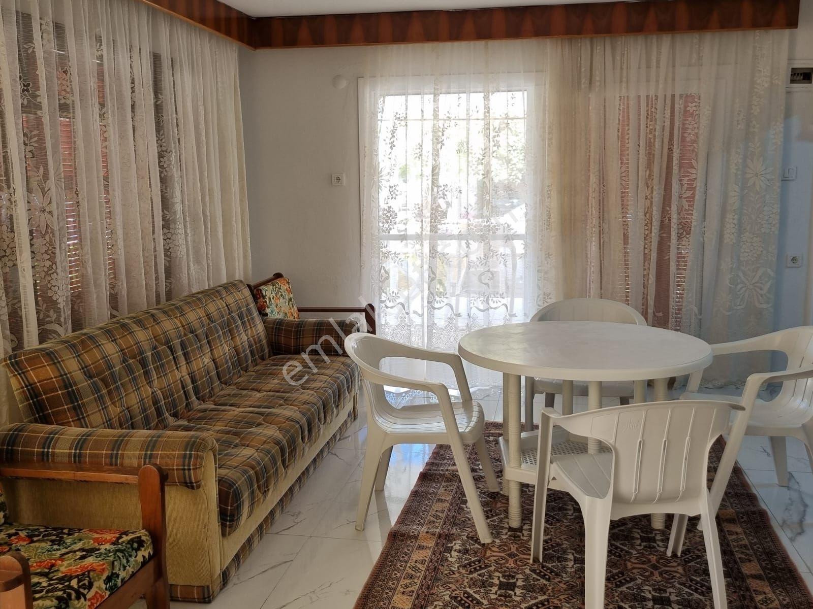 Kuşadası Nazilli Sitesinde Denize 100m.kiralık Yazlık - Görsel 8