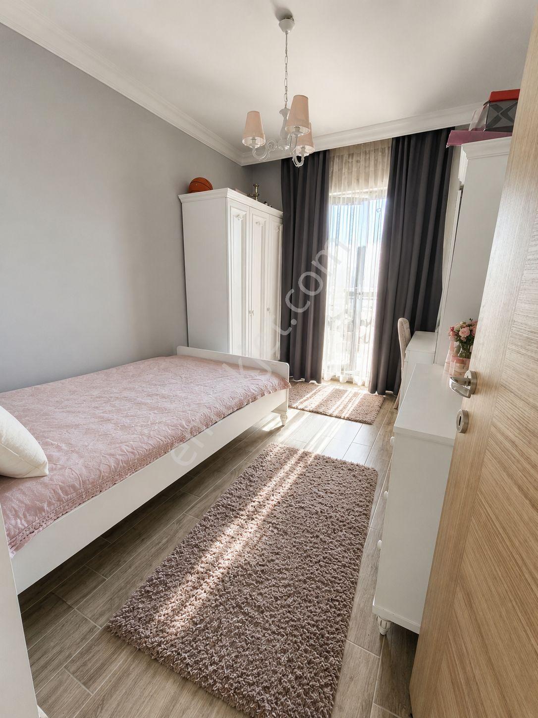 Rota'danaltınova Cumhuriyet Mah. Prestijli Site İçerisinde Eşyalı/eşyasız Satılık 2+1 Daire - Görsel 6