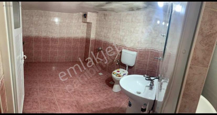Barış Mah. 3+1 Ferah Ve Geniş Oturumlu Aylık Kiralık Daire - Görsel 8