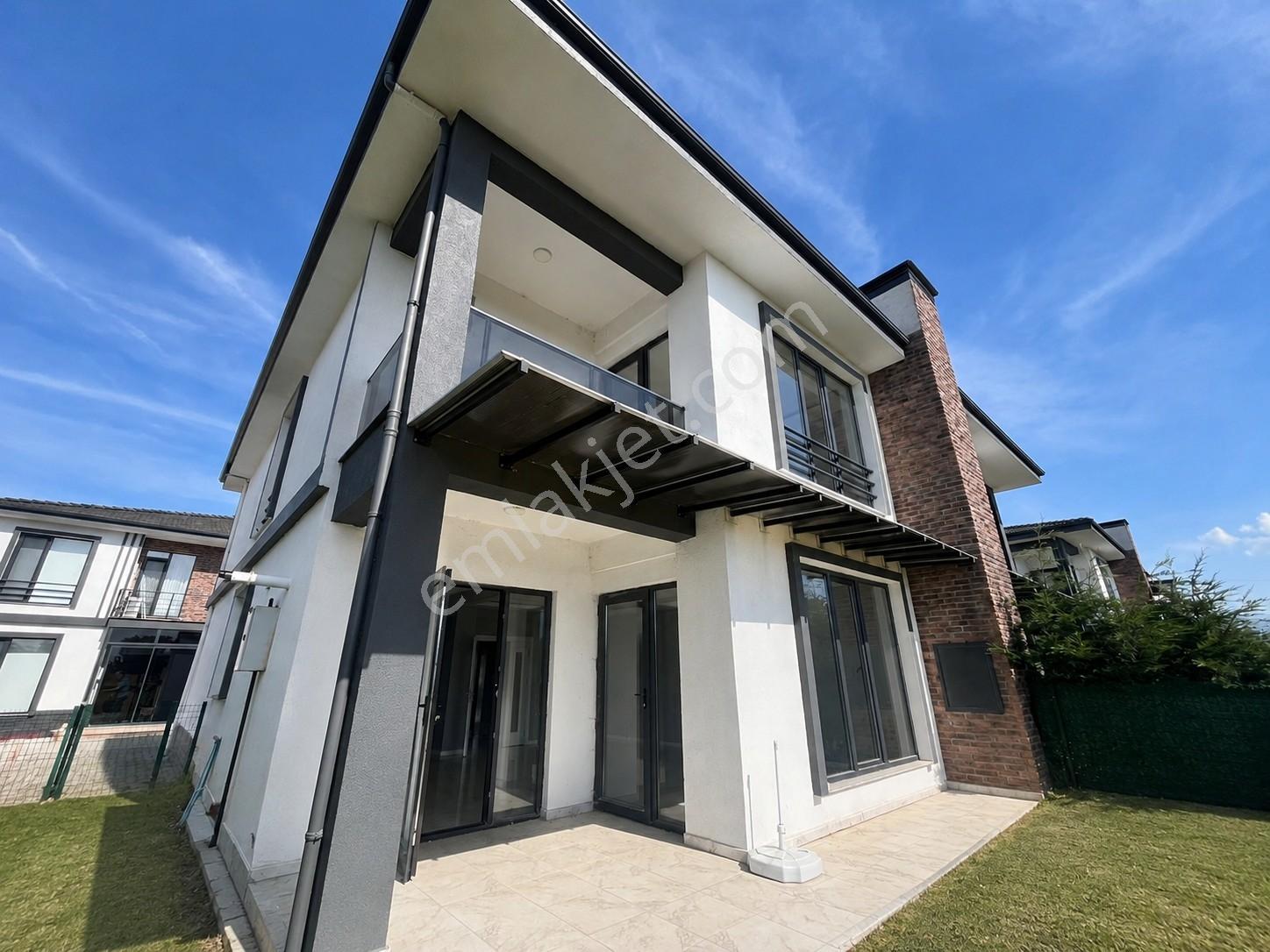 Öğretmen'den Arapçiftliğin'de Lüks Villa - Görsel 6