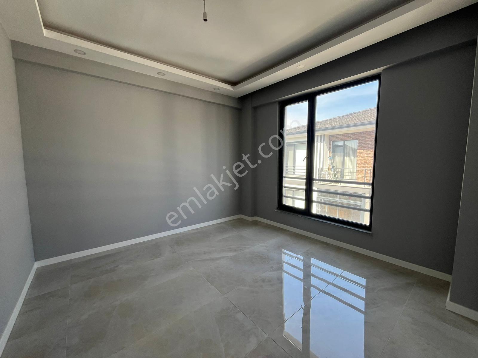 Öğretmen'den Arapçiftliğin'de Lüks Villa - Görsel 27