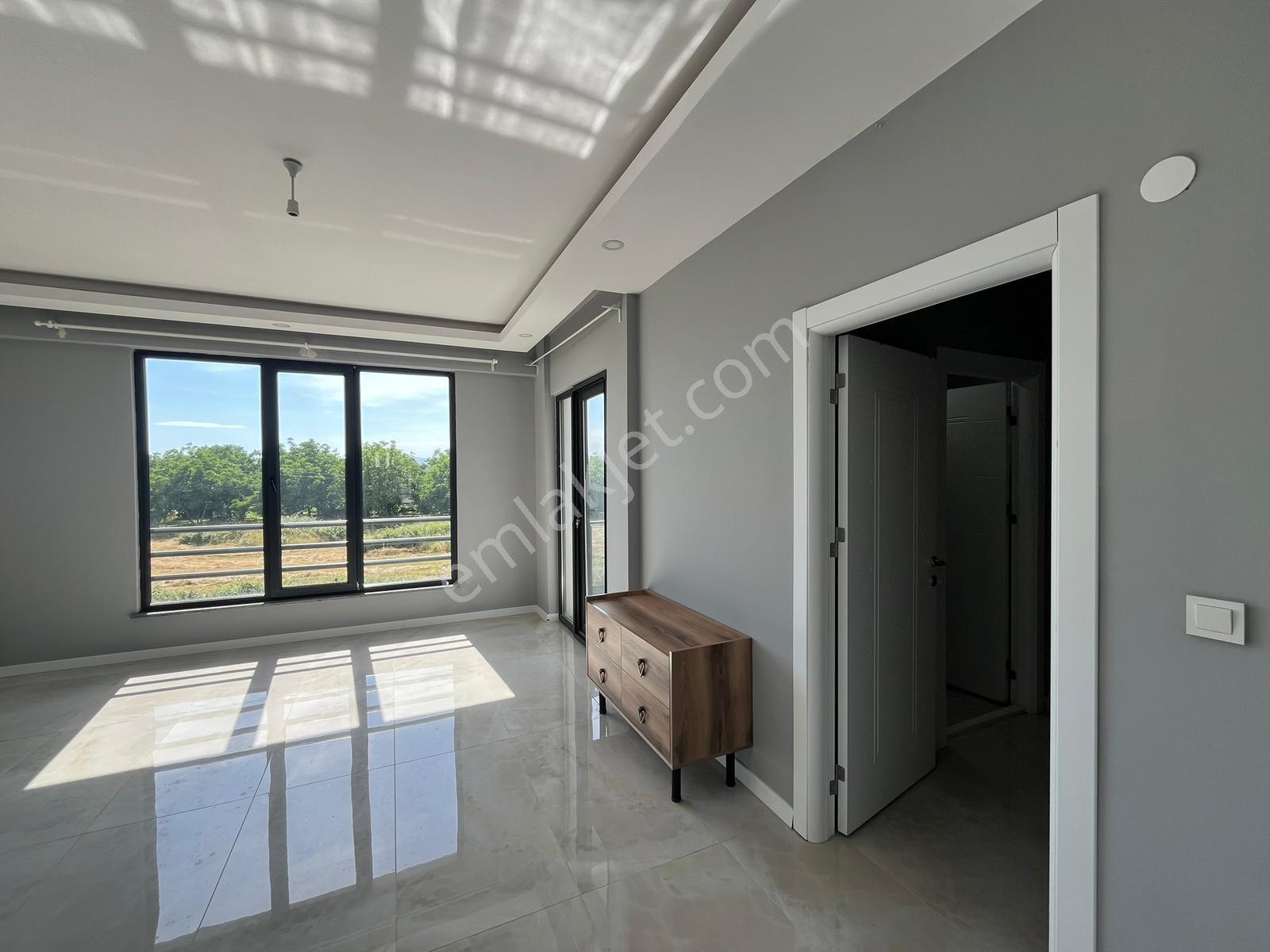 Öğretmen'den Arapçiftliğin'de Lüks Villa - Görsel 21