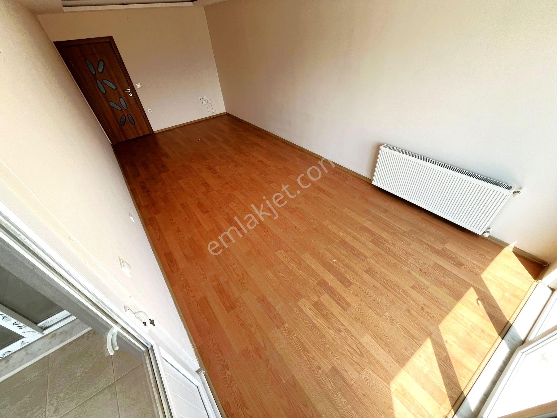 Aygül'den Kadıköy'de Genç Binada Köşe Ön Cephe Asansörlü Ayrı Mutfaklı Doğalgazlı 3+1 Kiralık Daire - Görsel 8