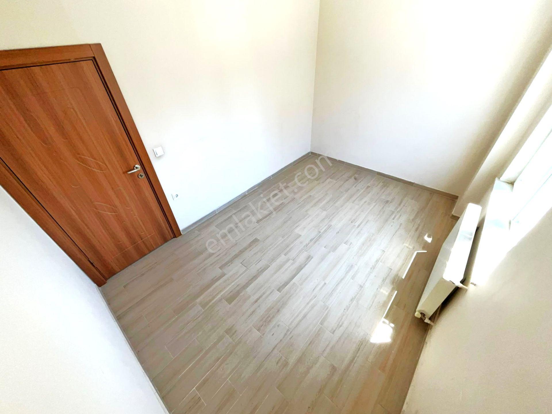 Aygül'den Kadıköy'de Genç Binada Köşe Ön Cephe Asansörlü Ayrı Mutfaklı Doğalgazlı 3+1 Kiralık Daire - Görsel 21
