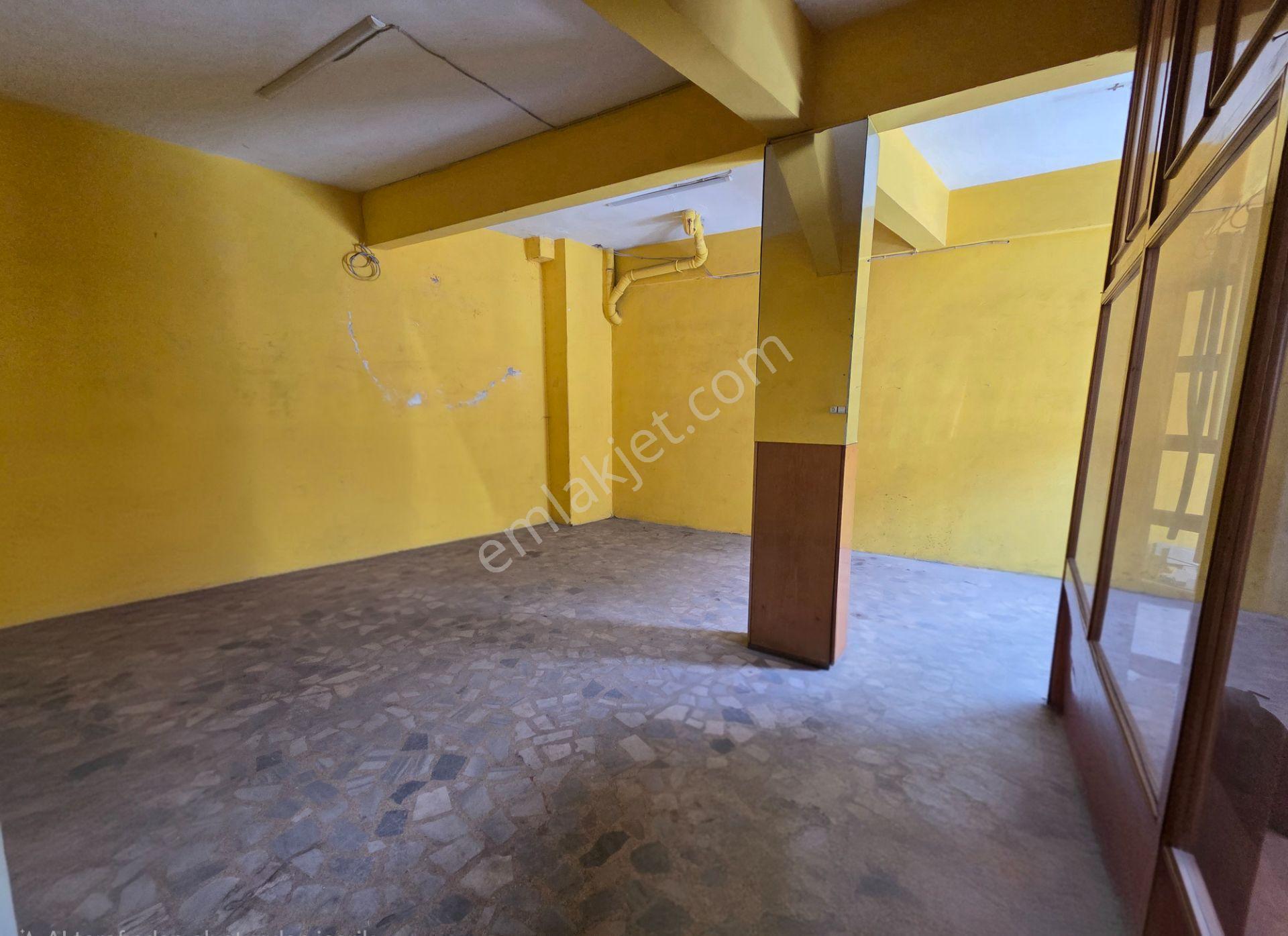 Gaziosmanpaşa Merkez Mahallesinde Düz Gırış Kiralık 45 M² Dükkan - Görsel 6