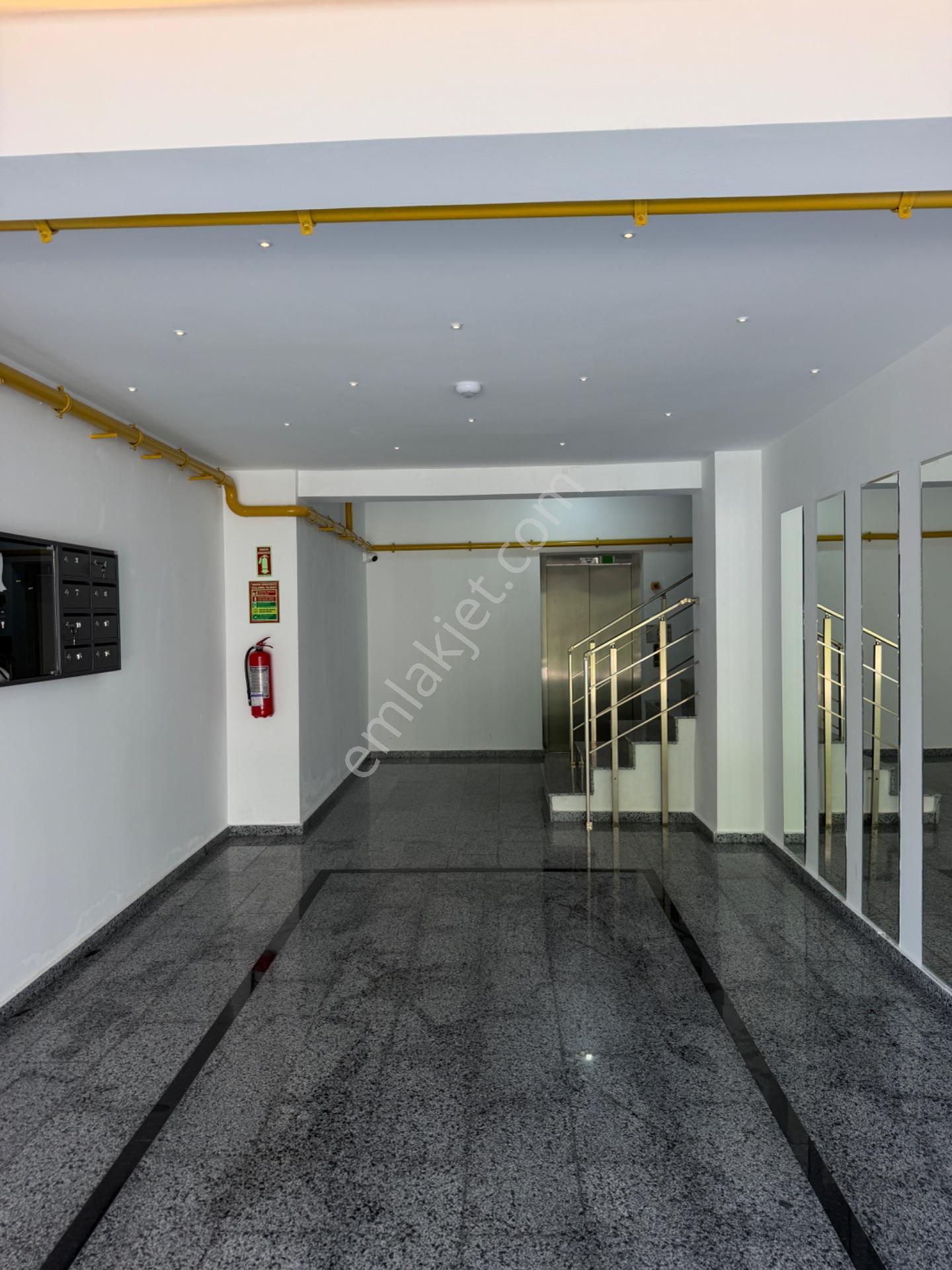 Güzelyalı Mahallesi'nde Satılık 2+1 Daire - Görsel 27