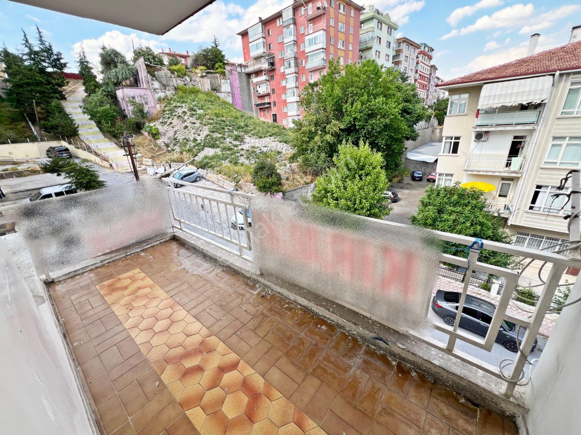 Yunus Emre Cad. Üzeri Üst Katta Çift Balkonlu 3+1 Bağımsız Salonlu Kiralık Daire!! - Görsel 7