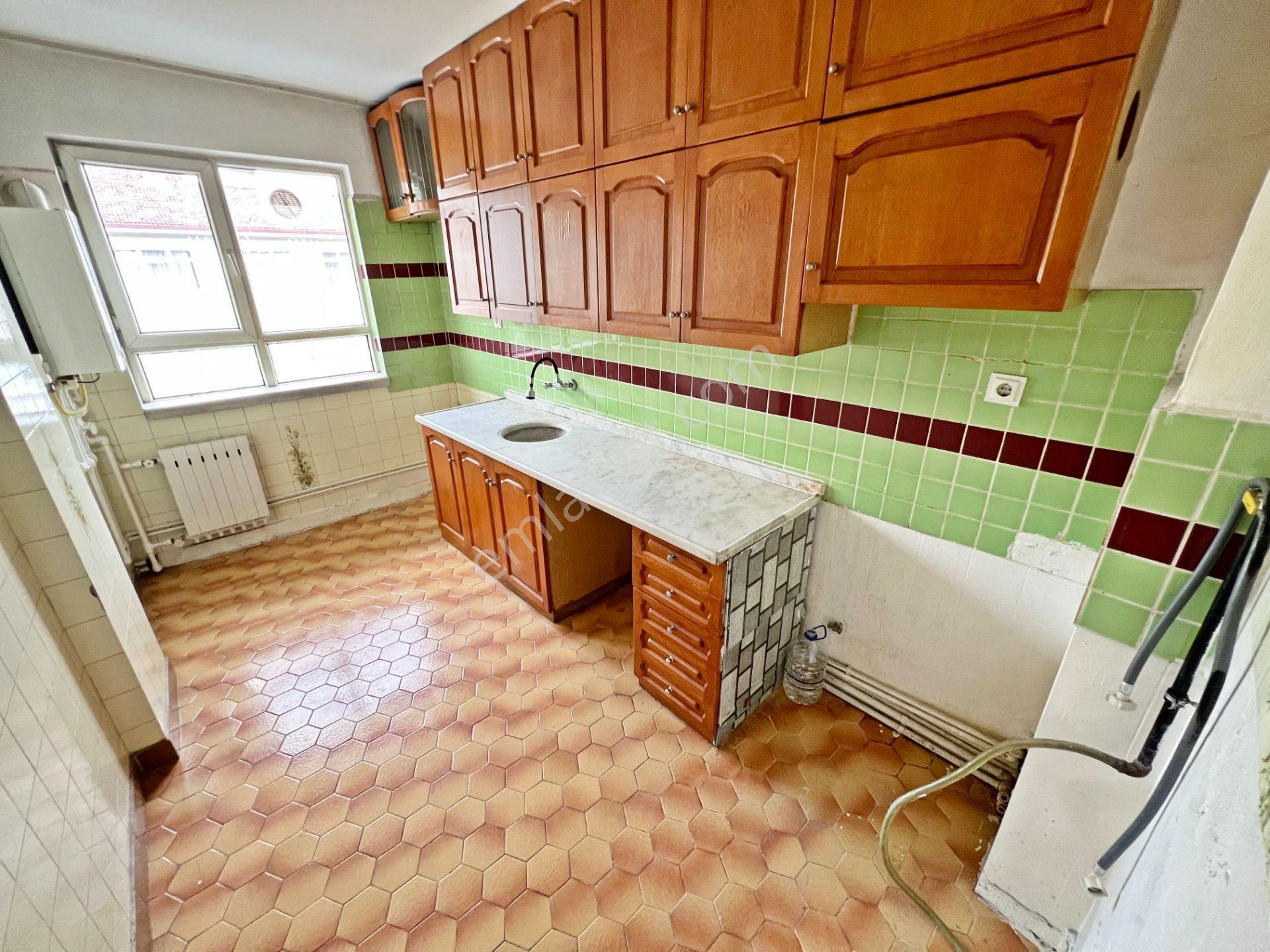 Yunus Emre Cad. Üzeri Üst Katta Çift Balkonlu 3+1 Bağımsız Salonlu Kiralık Daire!! - Görsel 12
