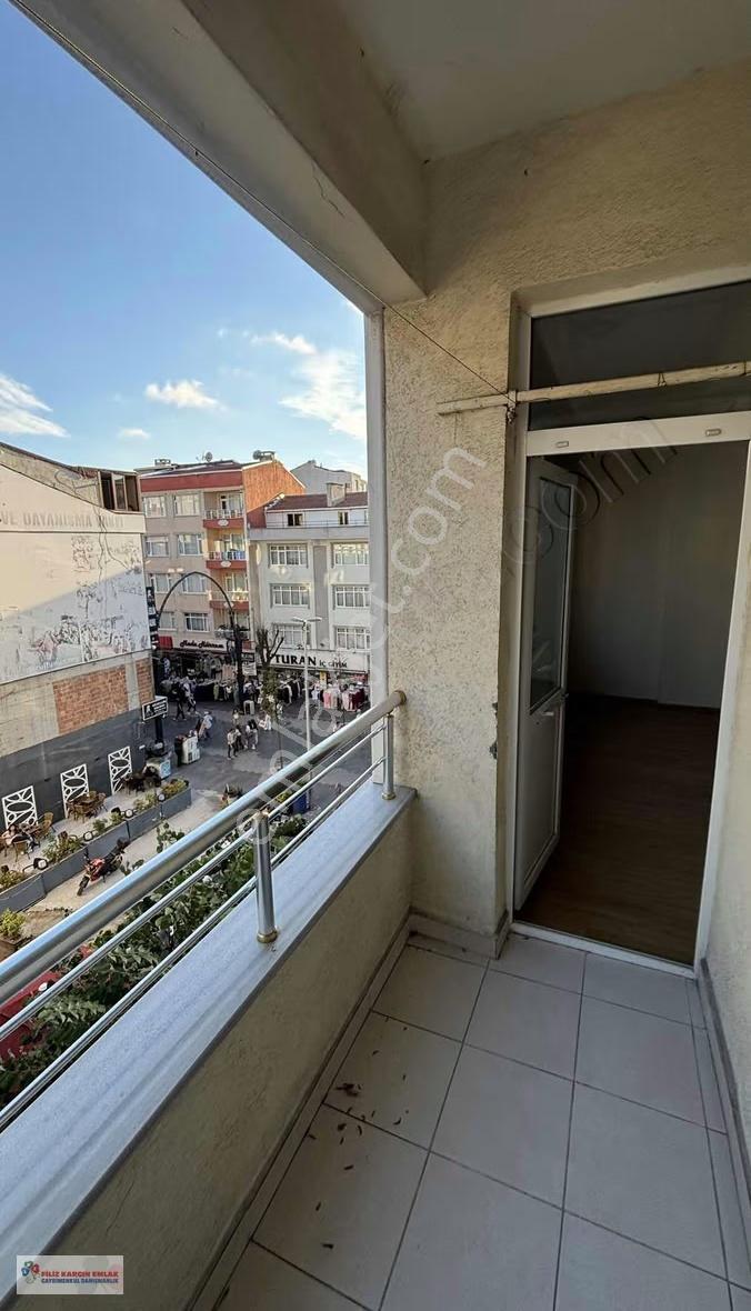 Filiz Emlaktan Bağcılar Meydanda 2+1 Kiralık Daire - Görsel 9