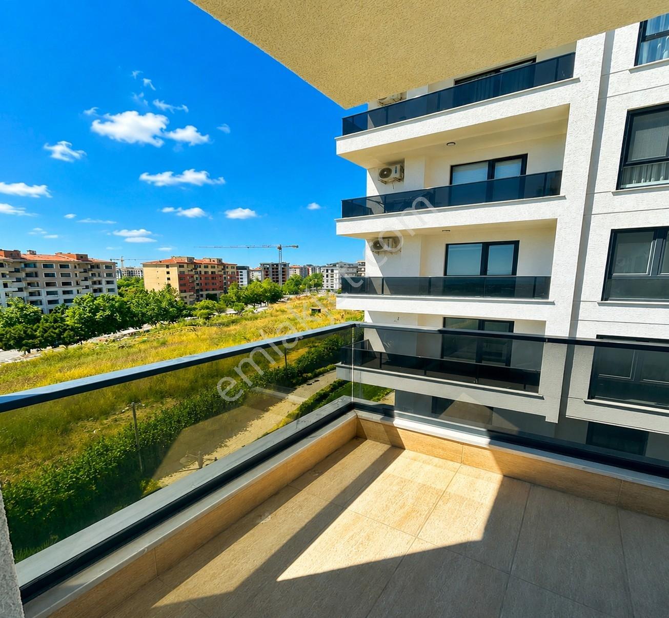 Kuponx'ten Modern Mimarili Sitede Deniz Manzaralı 4+1 Daire !!! - Görsel 15