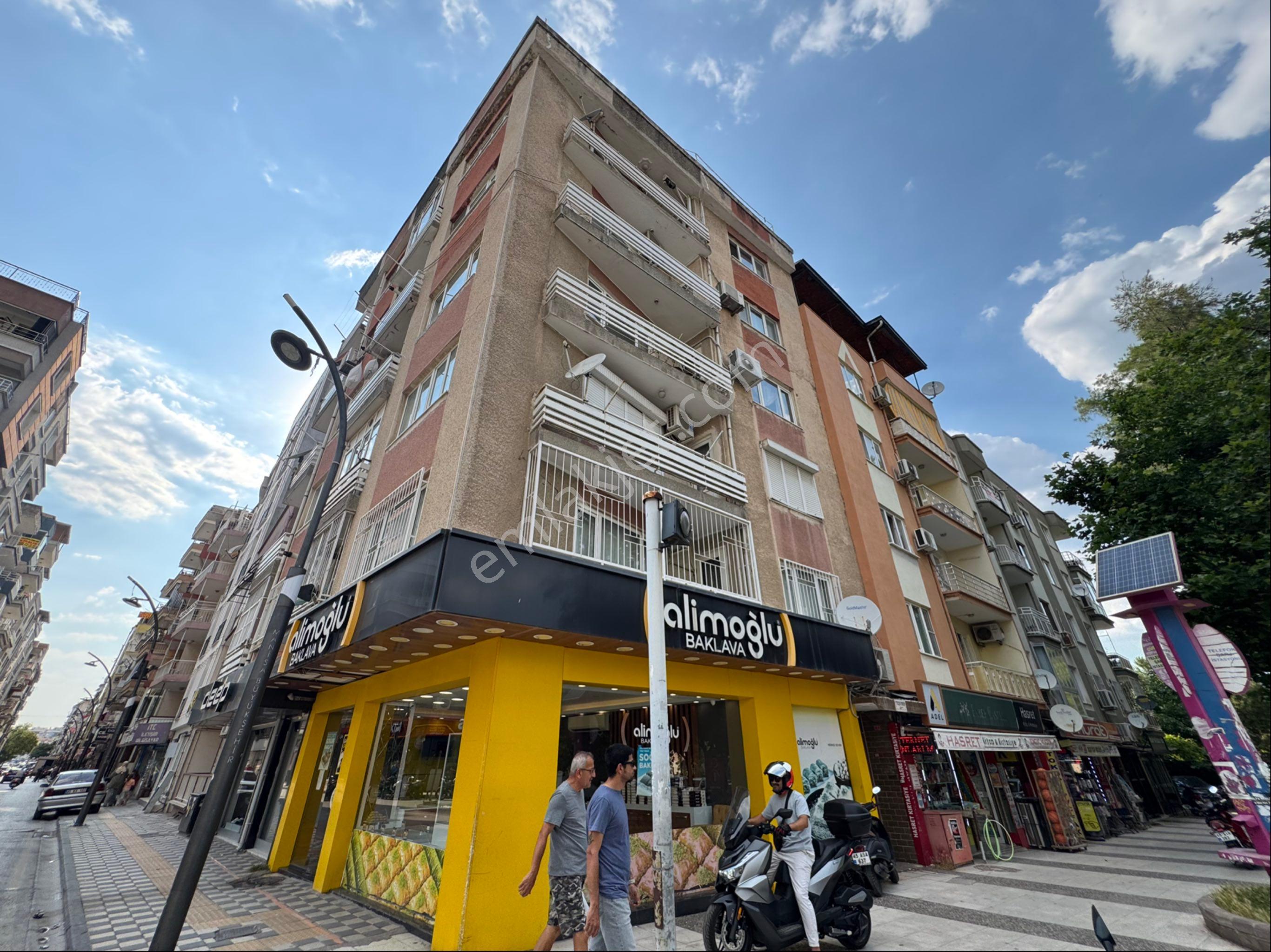 Şehrin Merkezi’ Nde Kiralık 3+1 Çok Güzel Manzaralı Ankastre Set Ve Klimalı Dairemiz