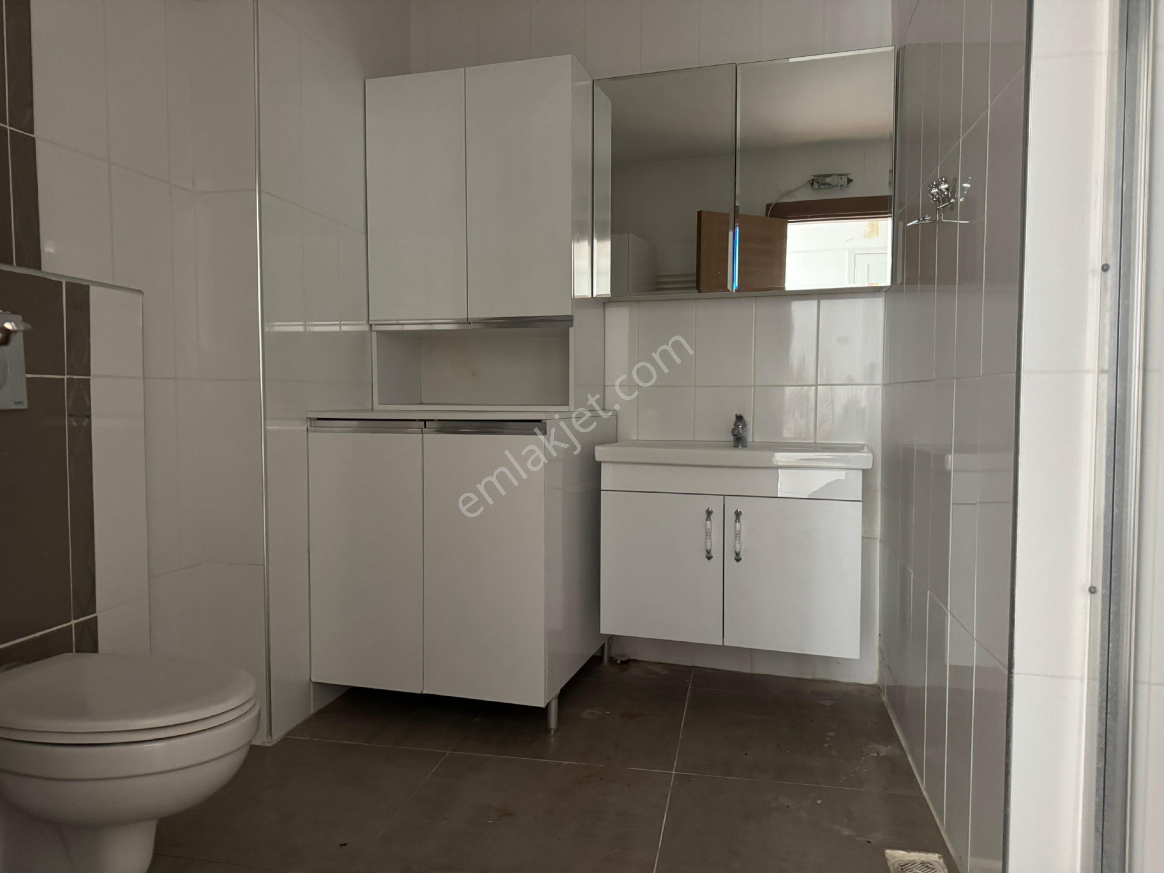 Şehrin Merkezi’ Nde Kiralık 3+1 Çok Güzel Manzaralı Ankastre Set Ve Klimalı Dairemiz - Görsel 22