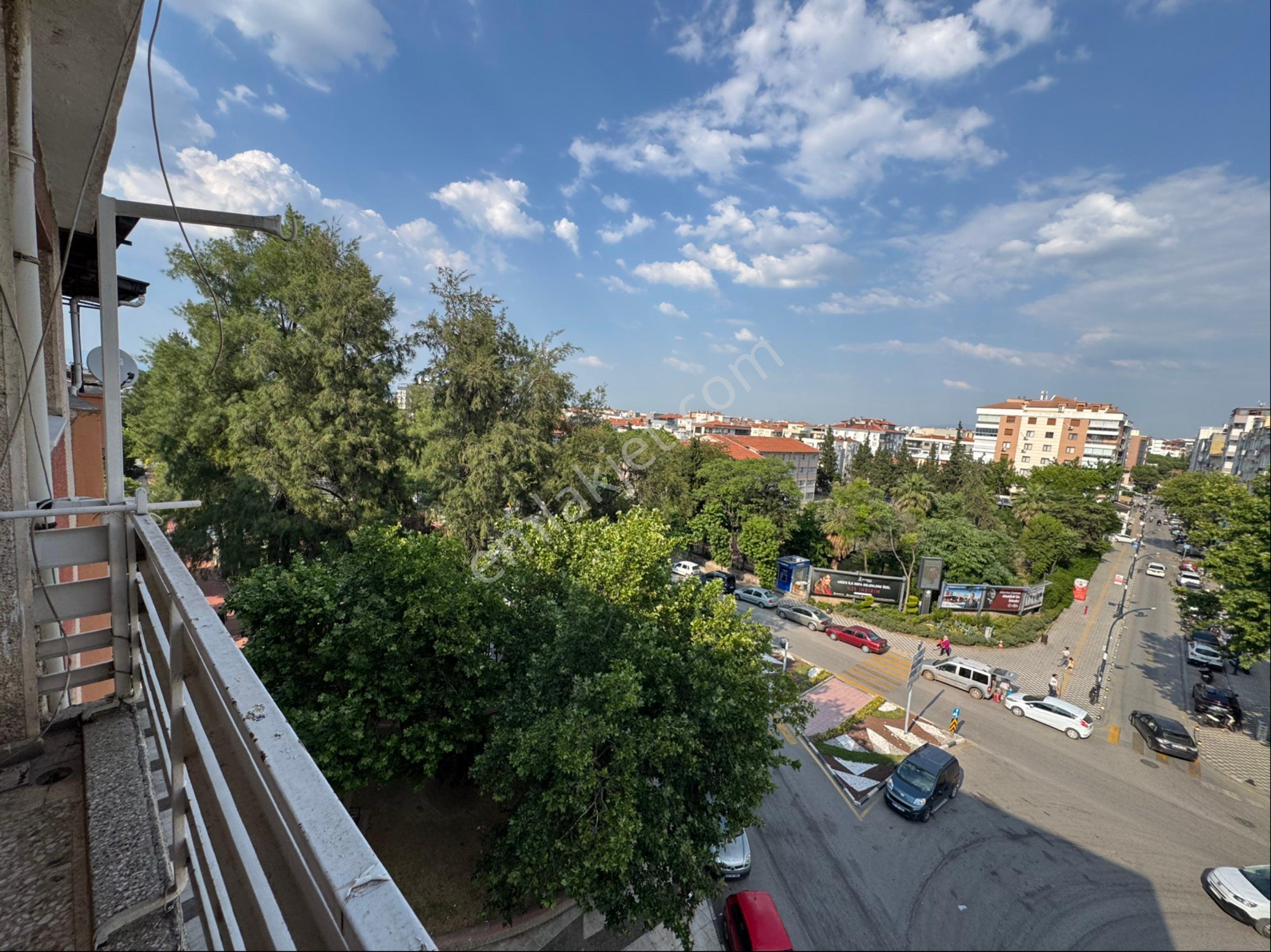 Şehrin Merkezi’ Nde Kiralık 3+1 Çok Güzel Manzaralı Ankastre Set Ve Klimalı Dairemiz - Görsel 33