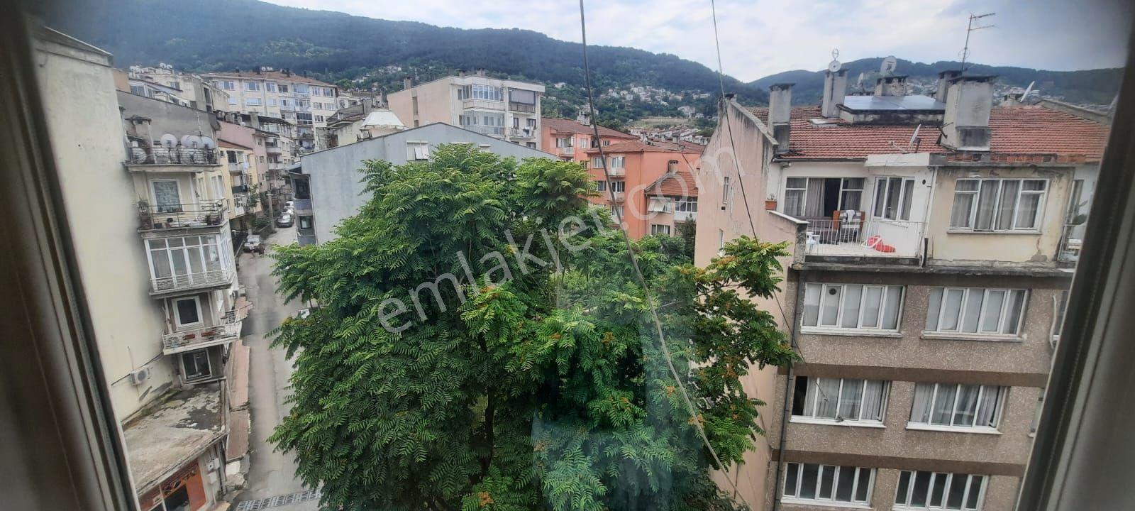 Bursa Yıldırım Namazgah Caddesi Üzerinde 120 M2 3+1 Daire Kiralık - Görsel 6