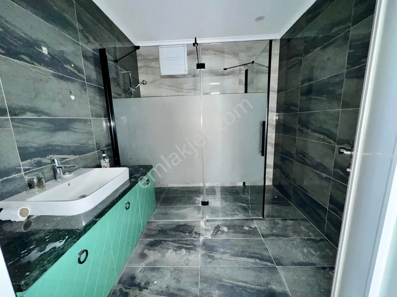 Sessiz Tepe Sitesi 4+1 Mimari Yapılı Kiralık Daire - Görsel 3