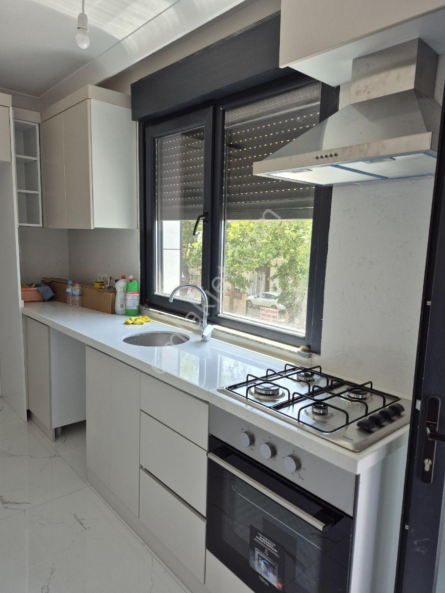 Marmaray İstasyonuna Yakın İşyerine Kiralık 1. Kat Cadde Üstü - Görsel 16
