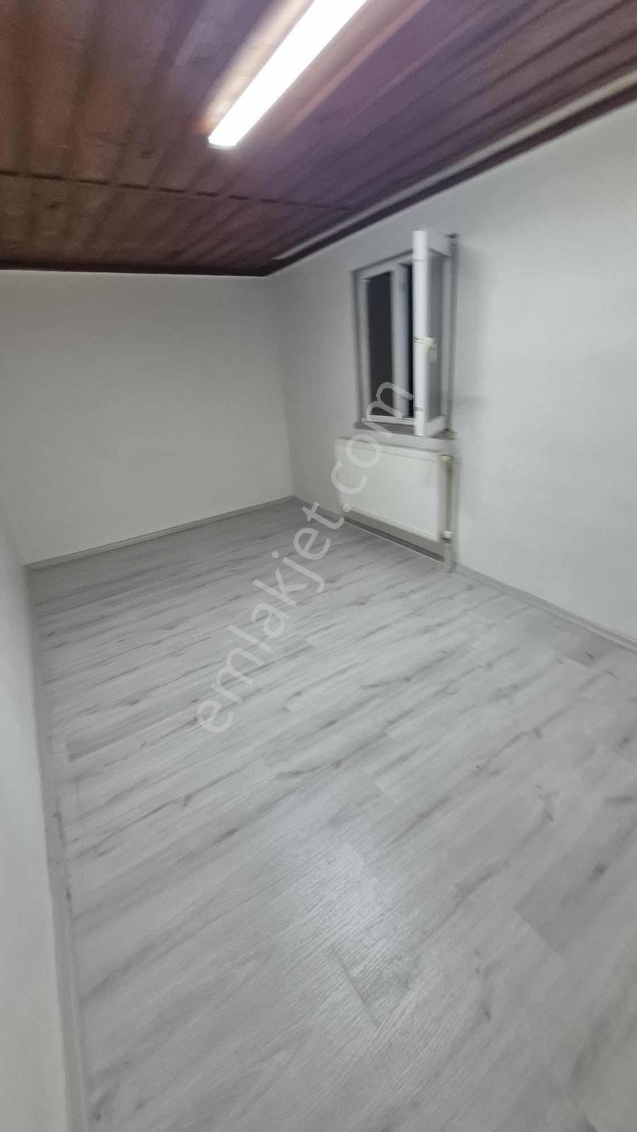 Mahmutbey'de Kiralık 2+1 90m2 Daire
