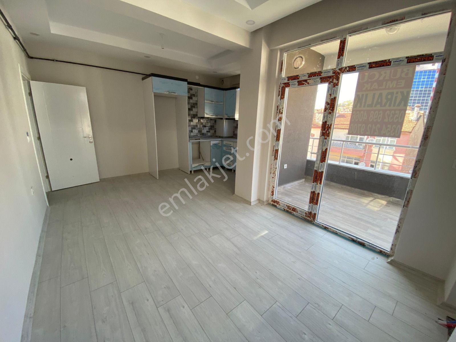 Merkezde 2+1 İçi Yapılı Kiralık Daire İsteyenlere -- Burcu Emlak - Görsel 3