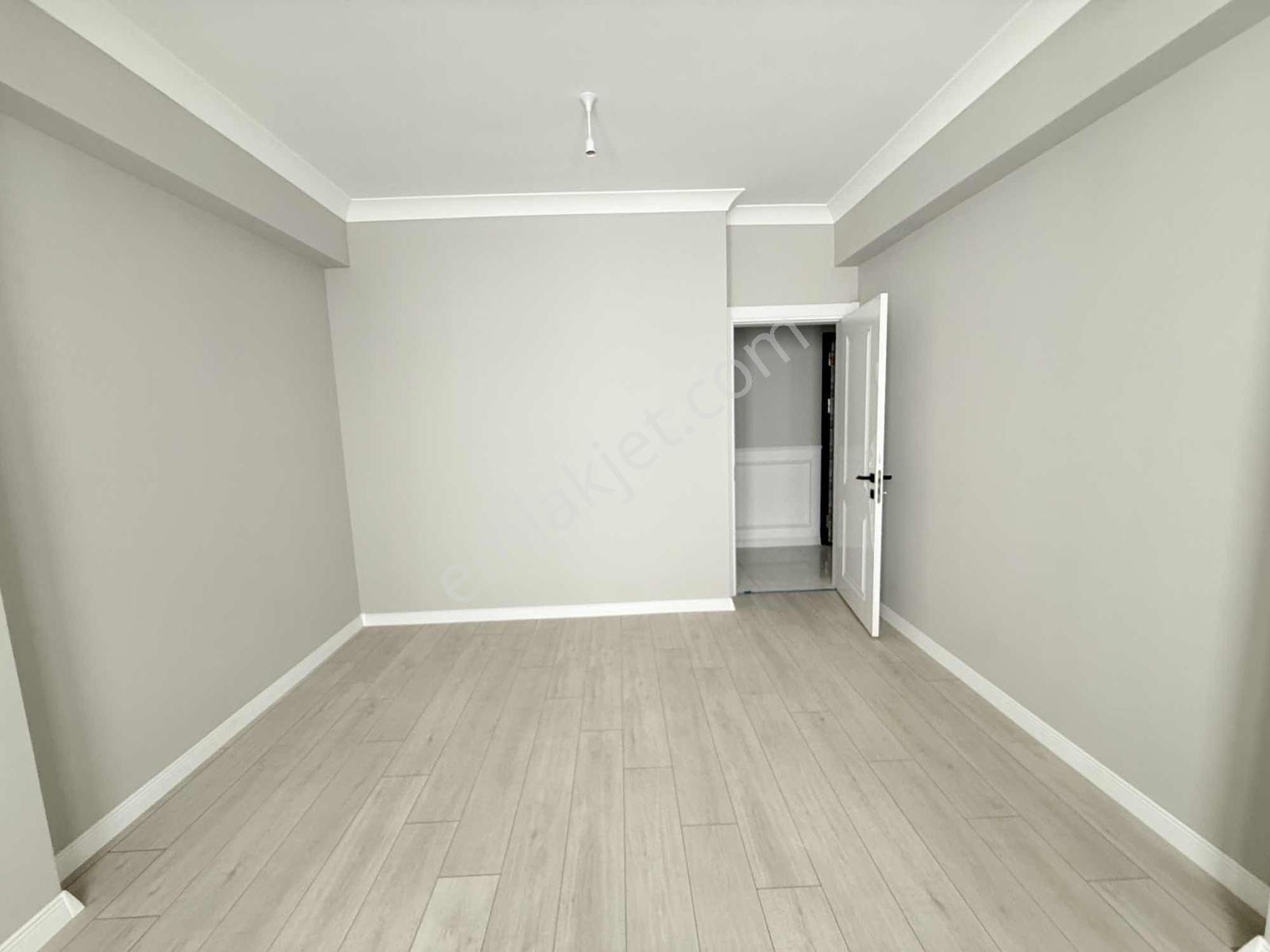Körfez Yeniyalı Mah. De Satılık Sıfır 2+1 Odalı Arakat Daire - Görsel 15