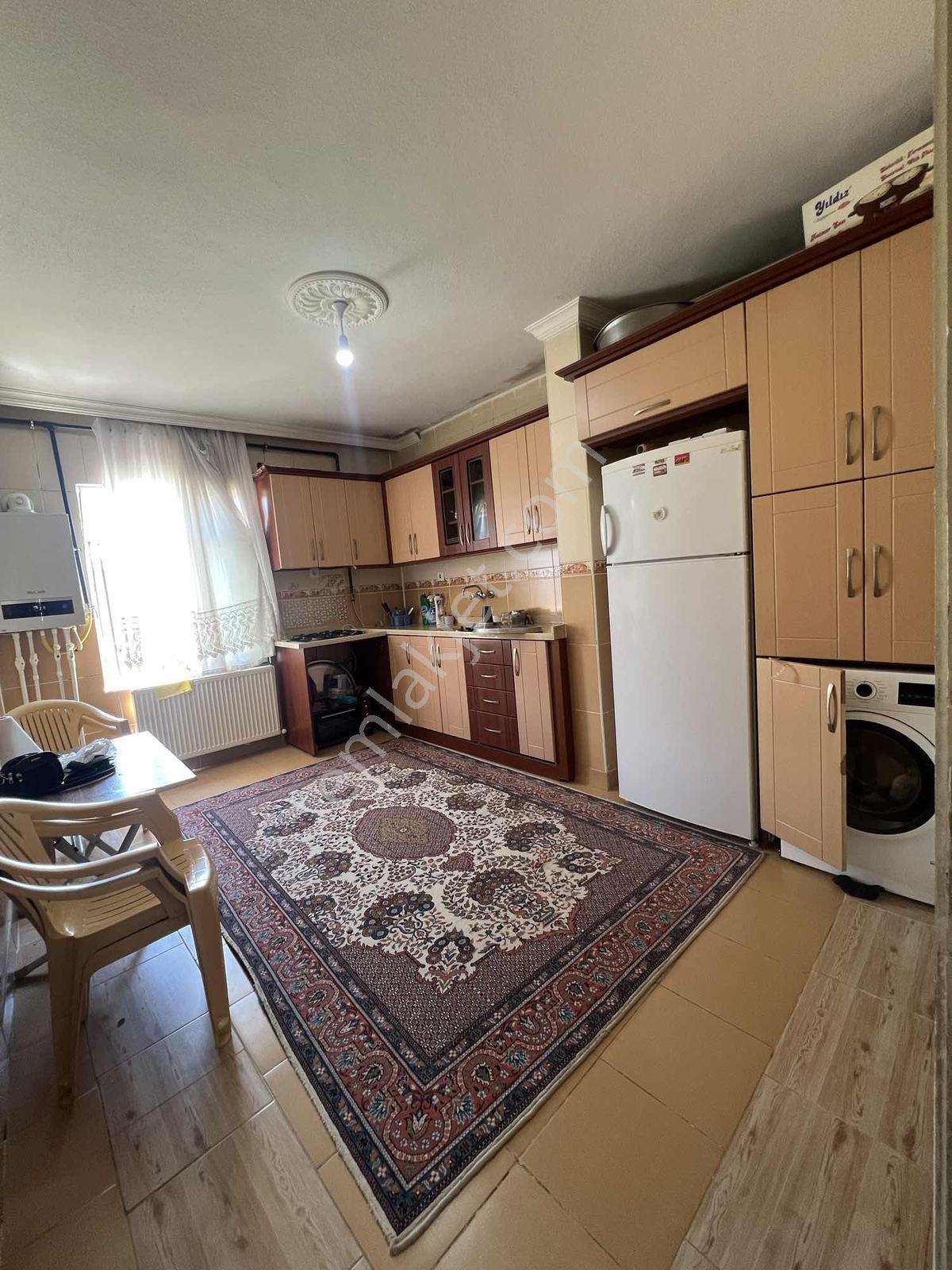 Eray'dan Malazgirt Mah Cadde Üzerinde Müstakil Daire + Dükkan - Görsel 19