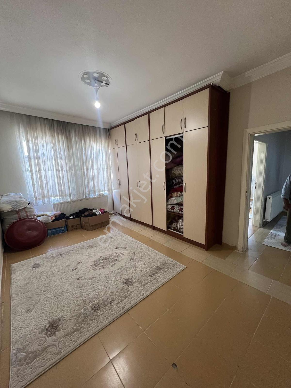 Eray'dan Malazgirt Mah Cadde Üzerinde Müstakil Daire + Dükkan - Görsel 21
