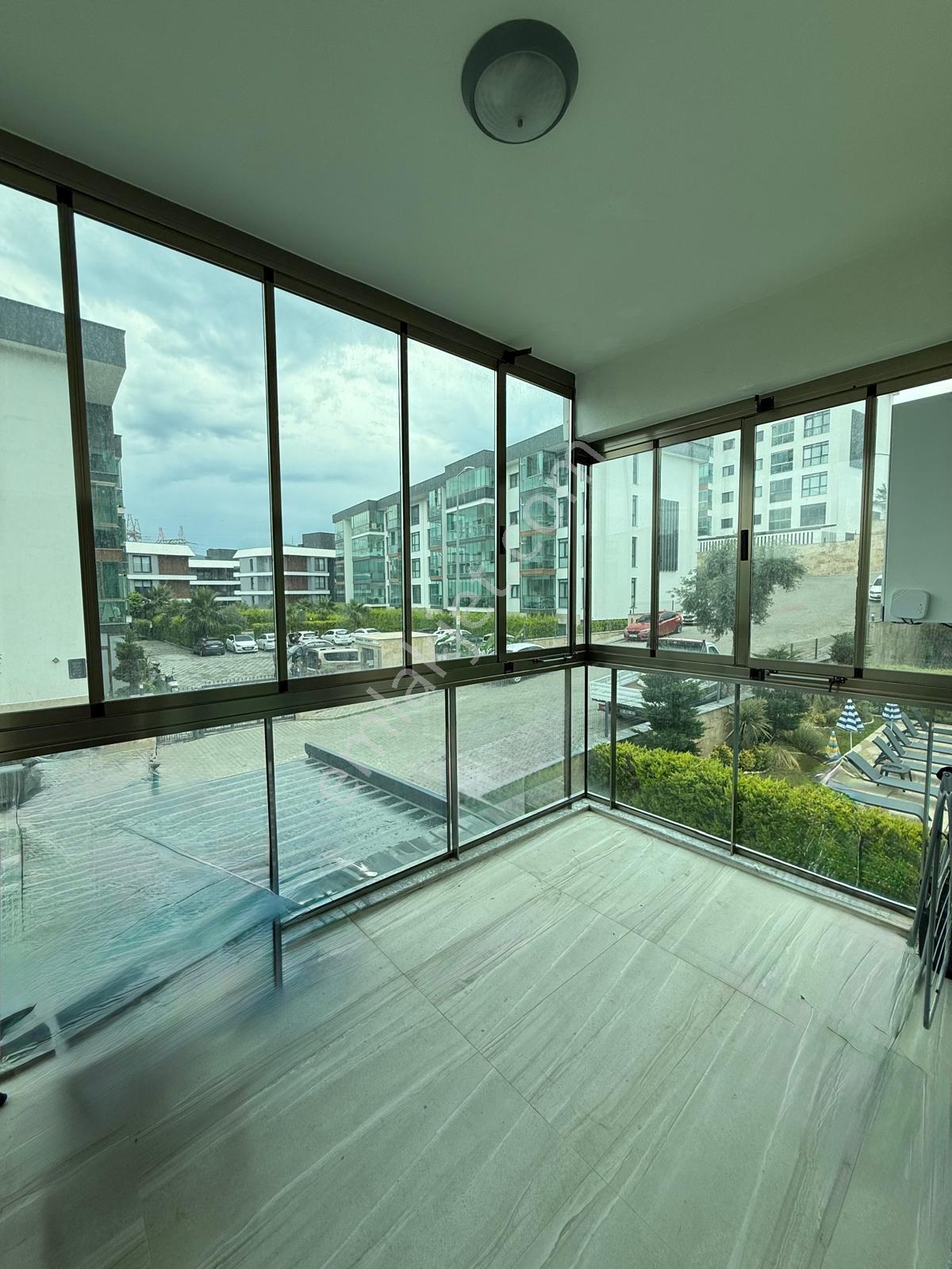 Kuşadası Otogar Arkası 2+1 Eşyalı Havuzlu Site İçi Kiralık Daire - Görsel 4