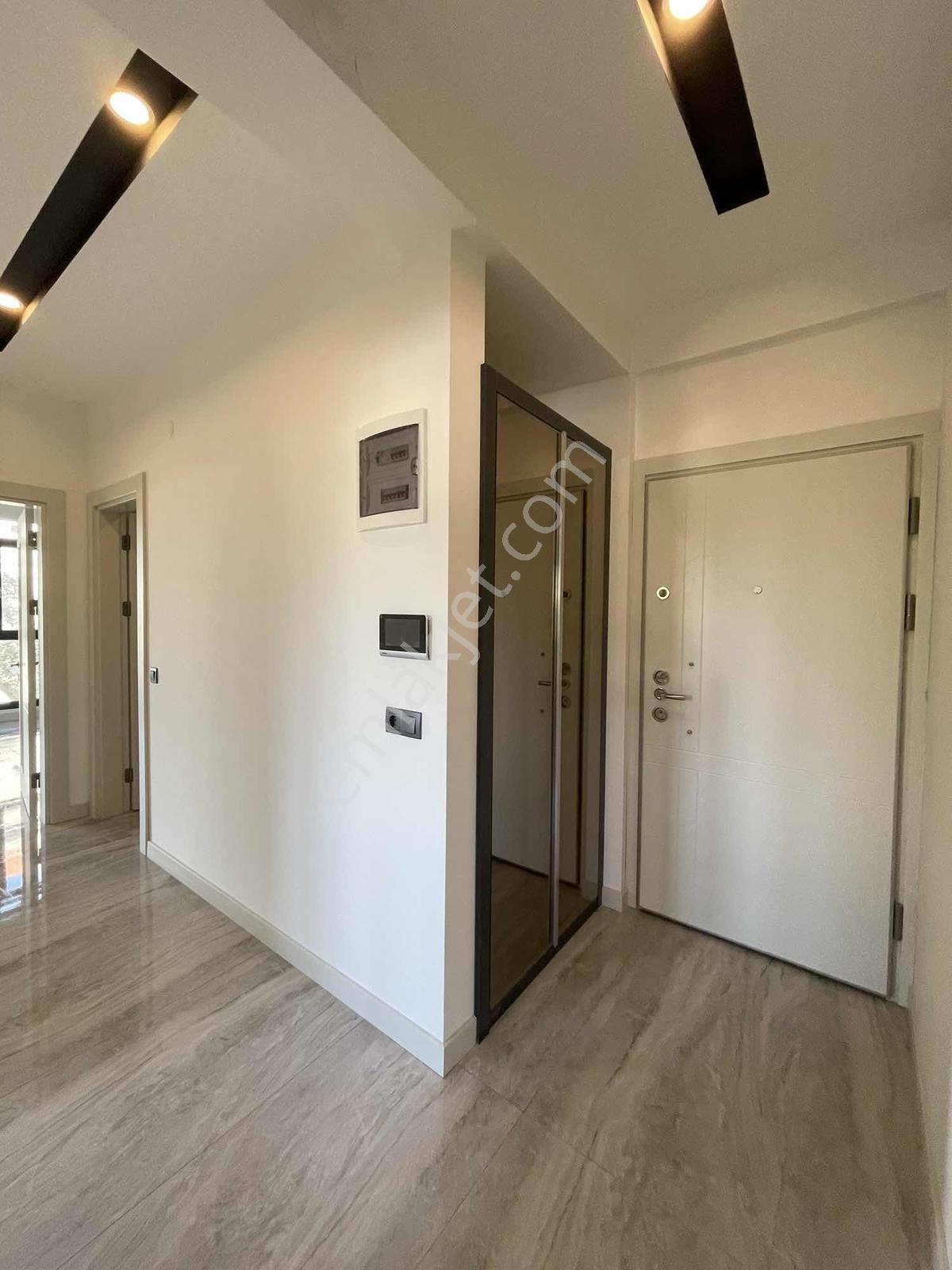 Kuşadası Otogar Arkası 2+1 Eşyalı Havuzlu Site İçi Kiralık Daire - Görsel 15